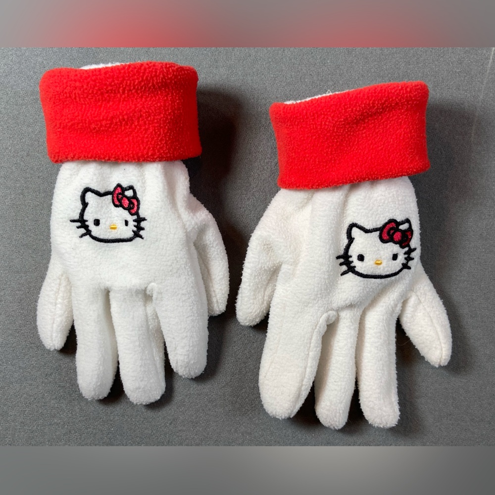 Miss Kitty Sanrio Kids Gloves fits‎ size 4-16